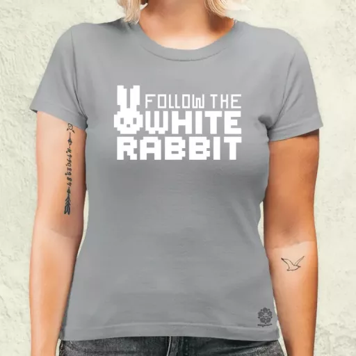 Follow the White Rabbit női póló