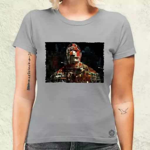 Pareidolia A Szikla város fantázia v2 női póló